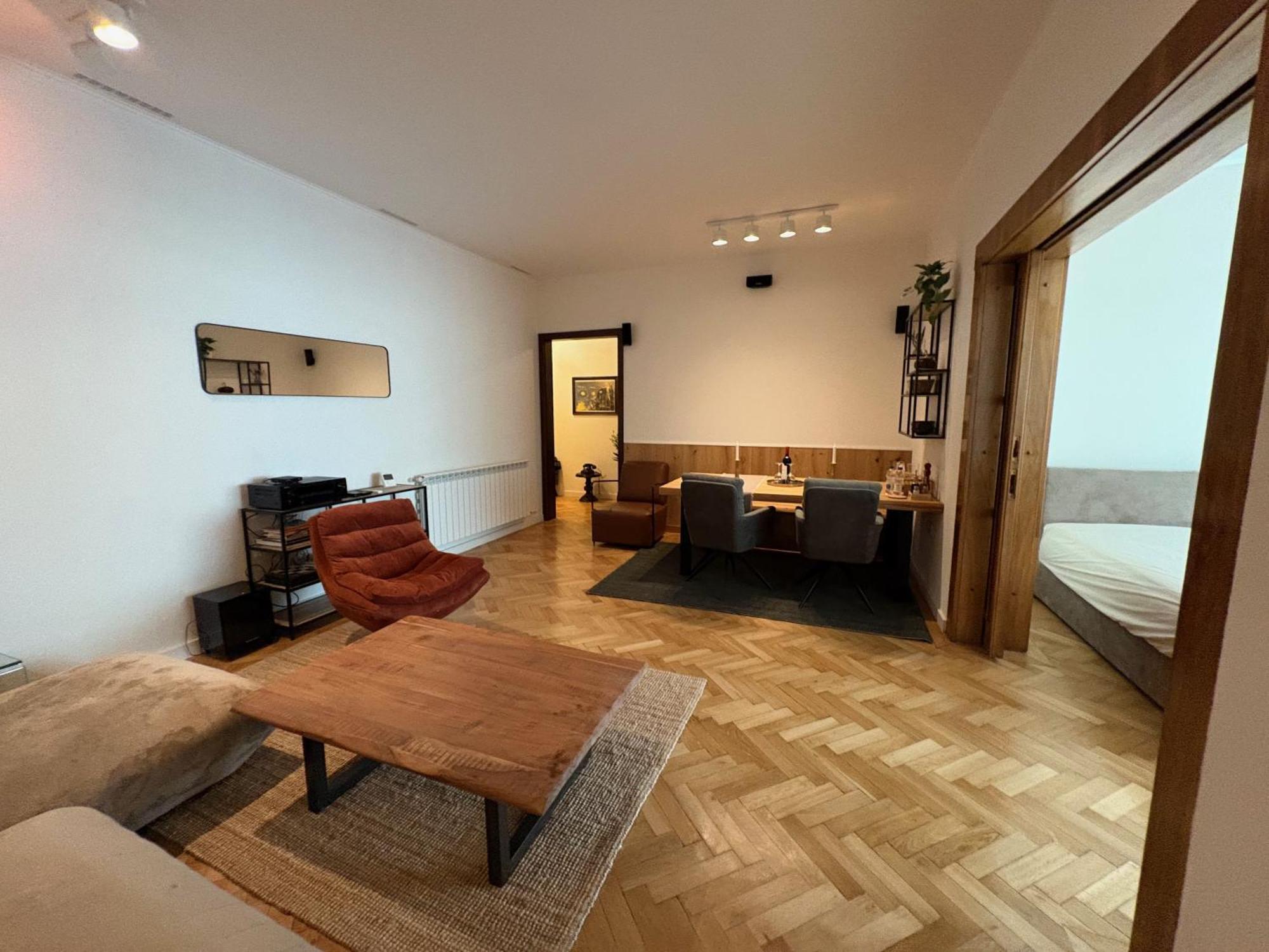 Historic Old Town With 4k Cinema Apartament *